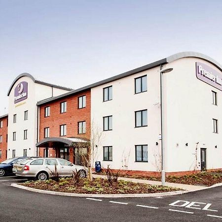 Premier Inn Barrow In Furness Esterno foto