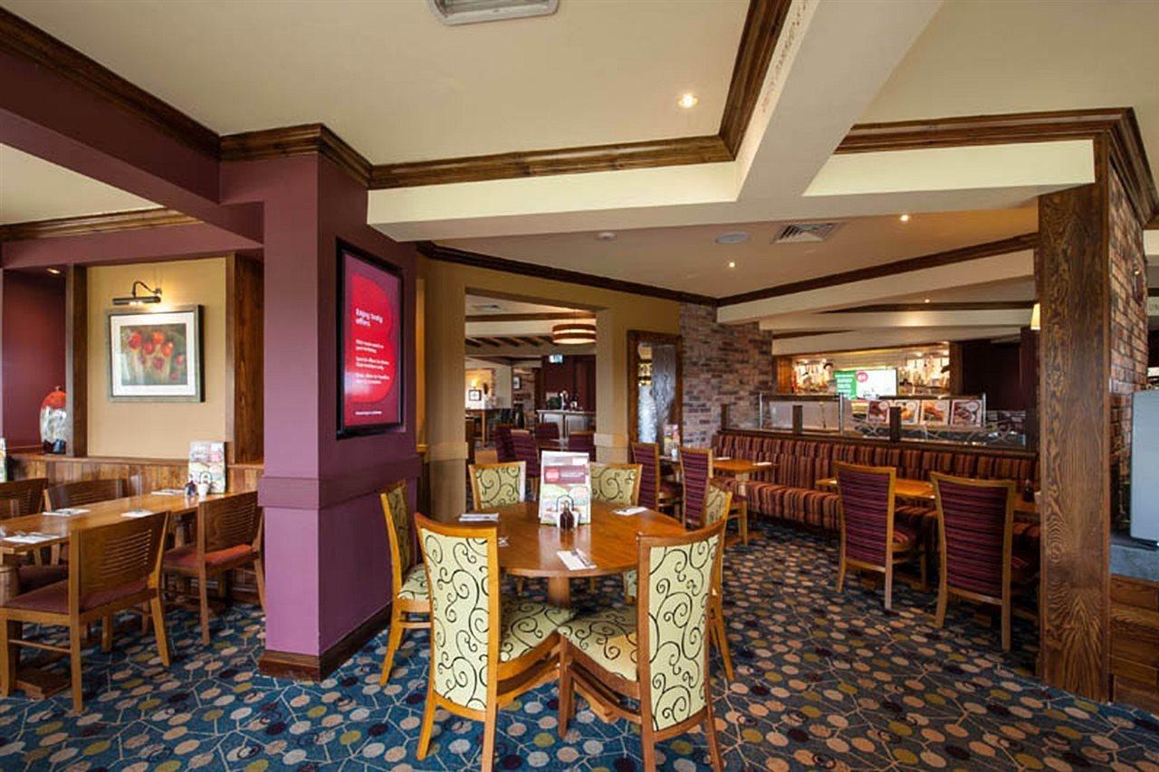 Premier Inn Barrow In Furness Esterno foto