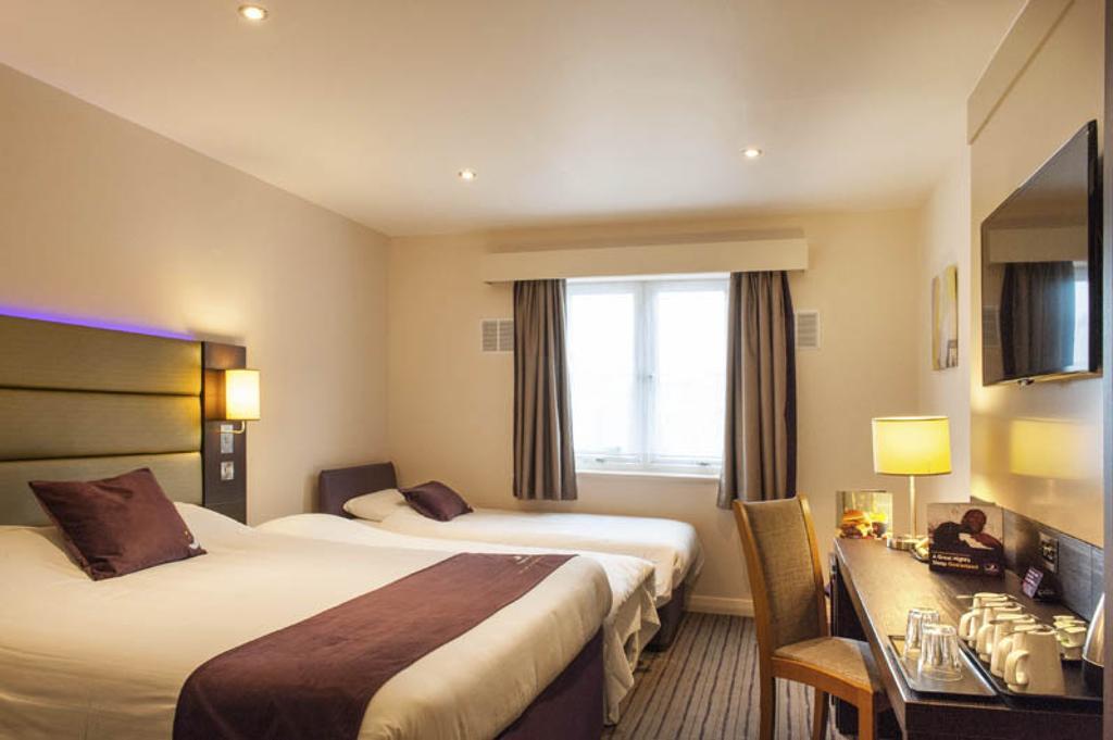 Premier Inn Barrow In Furness Esterno foto