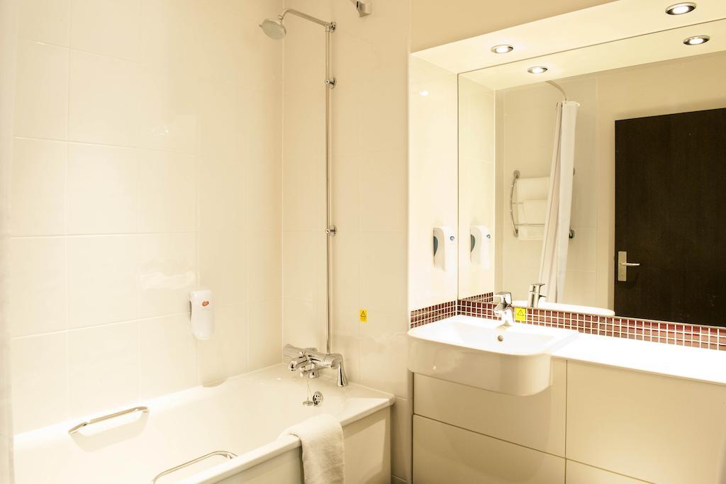 Premier Inn Barrow In Furness Camera foto